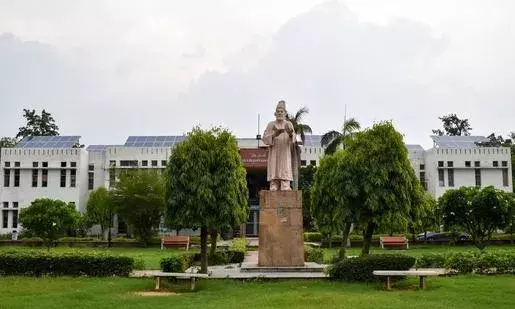 Delhi HC issues notice on alleged violation in Jamia VC appointment