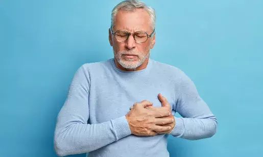 Doctor shares common symptoms of heart blockage you should never ignore