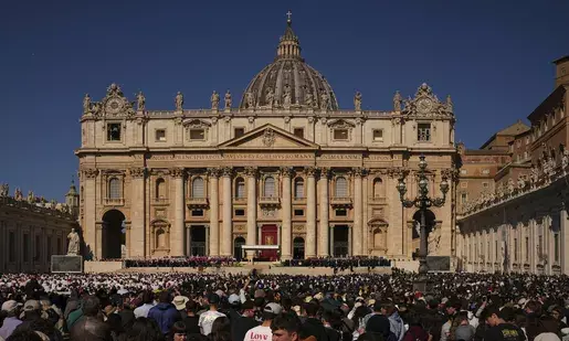 Pope Francis funeral live updates: Cardinals sermon stresses Pontiffs call for Trump to ‘build bridges, not walls’