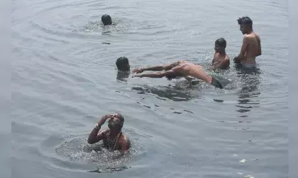 Real-Feel Temperature Shoots To 49 Degrees Celsius In Delhi, Orange Alert Issued