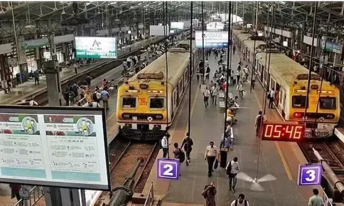 Man dies after slipping while deboarding train at Mumbais Ghatkopar station